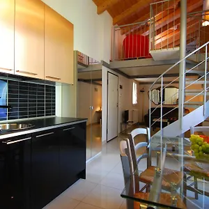 Getthekey Boldrini Lofts Apartment