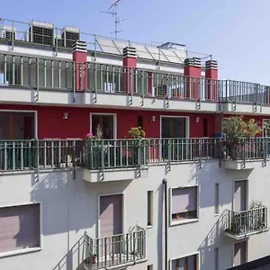 https://contempora-bilocale-spazioso-silenzioso-duomo-b14.it-lombardy.com