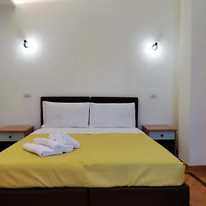 https://pergolesi-apartments.it-lombardy.com