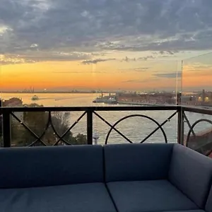 https://imperial-terrace.hotelinveneto.com